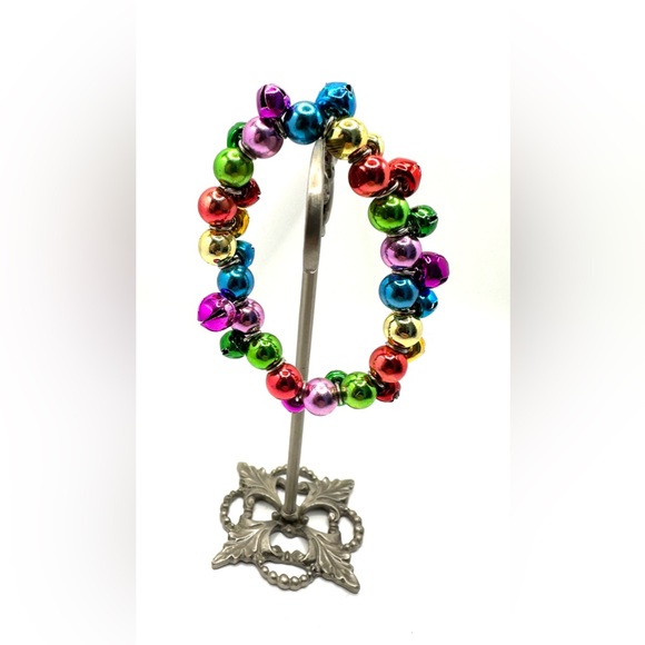 Festive Jingle Bell Elastic Stretch Bracelet Christmas Jewelry - Picture 8 of 9